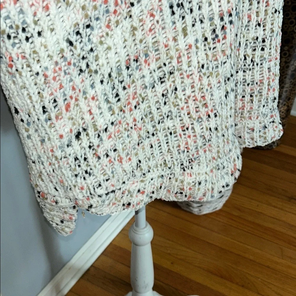 Cupio Cream and Black Knit Sweater - Picture 3 of 9